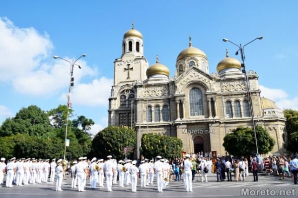 Варна празнува 15 август с богата програма, концерти, спорт и празнична заря.