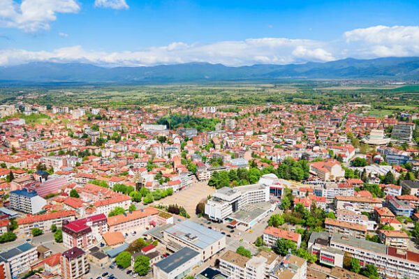 Градските вражди в България: от Варна и Бургас до София и Перник.