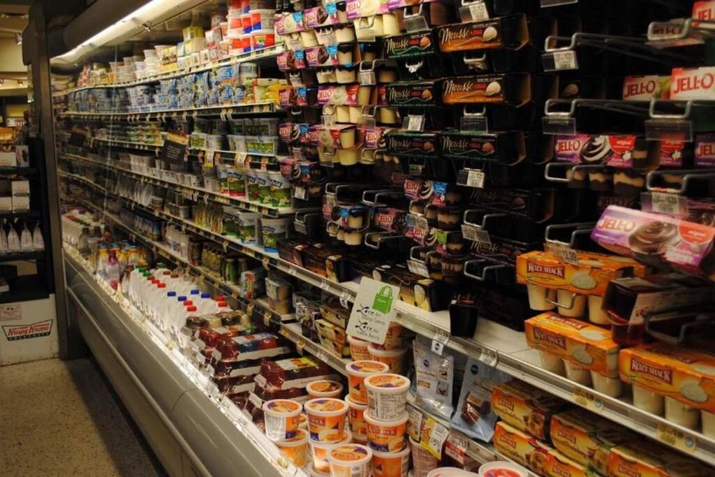 КЗП започва проверки на цените, на които веригите купуват българска продукция