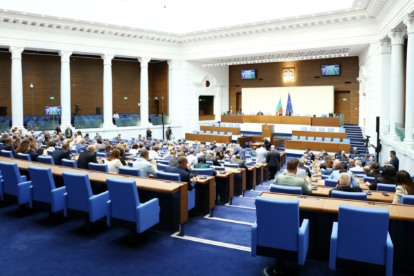 Парламентът затяга правилата за търговците в онлайн платформите