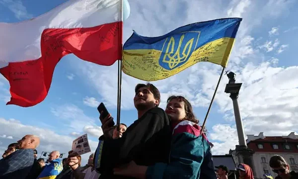 Украинците като част от полската икономика: защо миграцията не бива да се разглежда само като „бреме“