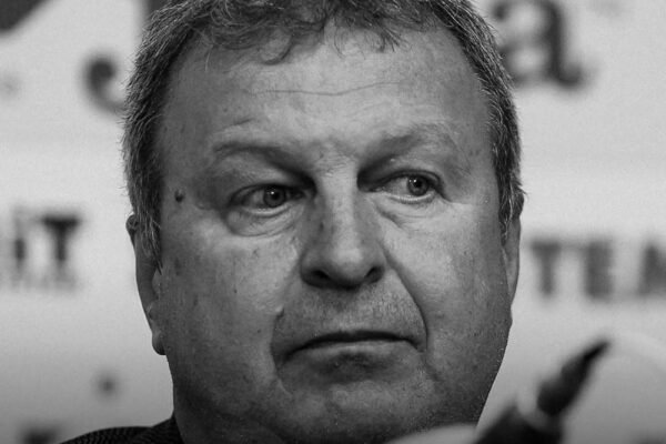 Почина футболният треньор Юрий Васев