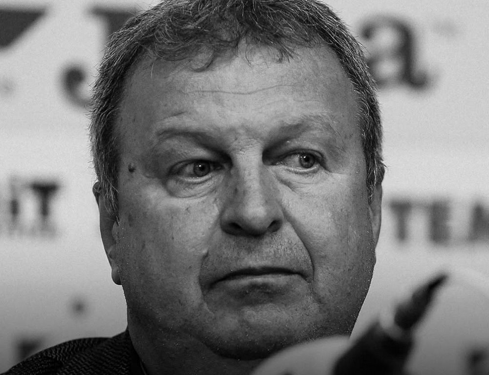 Почина футболният треньор Юрий Васев
