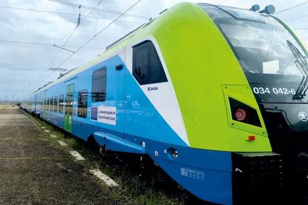 Пет нови влака тръгват по българските релси