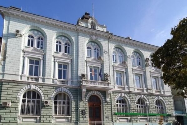 Дрон удари кораб „Челси 3“ край Бяла, евакуираха екипажа.