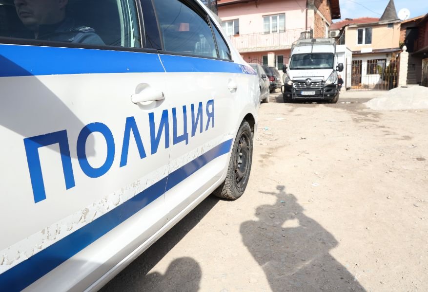Полицейски акции в общините на ДПС и битката за балотажа