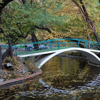 Слънчево време и температури до 26° очакват страната.