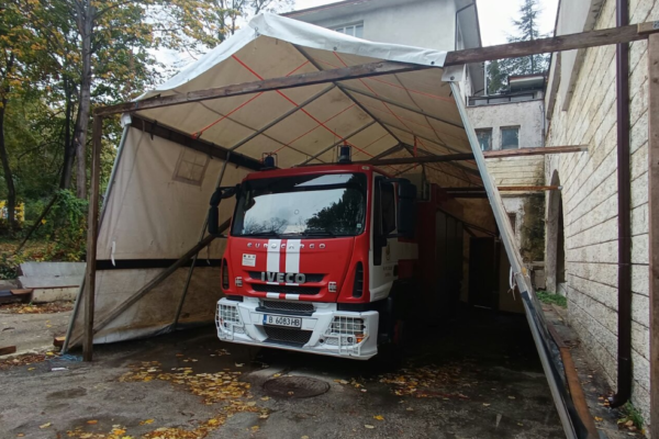 Пожарни коли под брезент: Назрява протестно недоволство в Златни пясъци